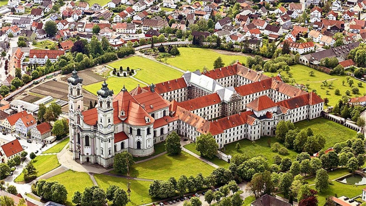 Fewo Holiday Apartment Allgaeu オットーベウーレン エクステリア 写真